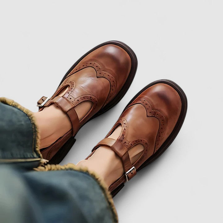 Damesko med Læder T-Strop – Stilfuld Komfort med Vintage Flair Shoes Tech Butik Brun 35