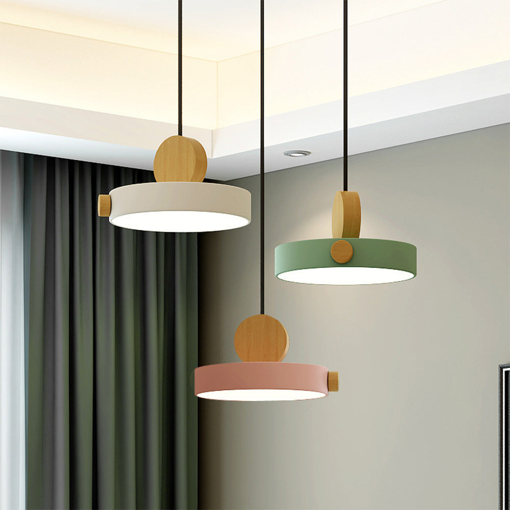 Farverig Mini Loftlampe med Trædetalje Hængelamper Tech Butik