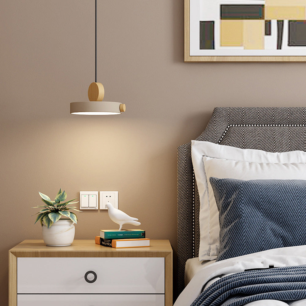 Farverig Mini Loftlampe med Trædetalje Hængelamper Tech Butik Khaki