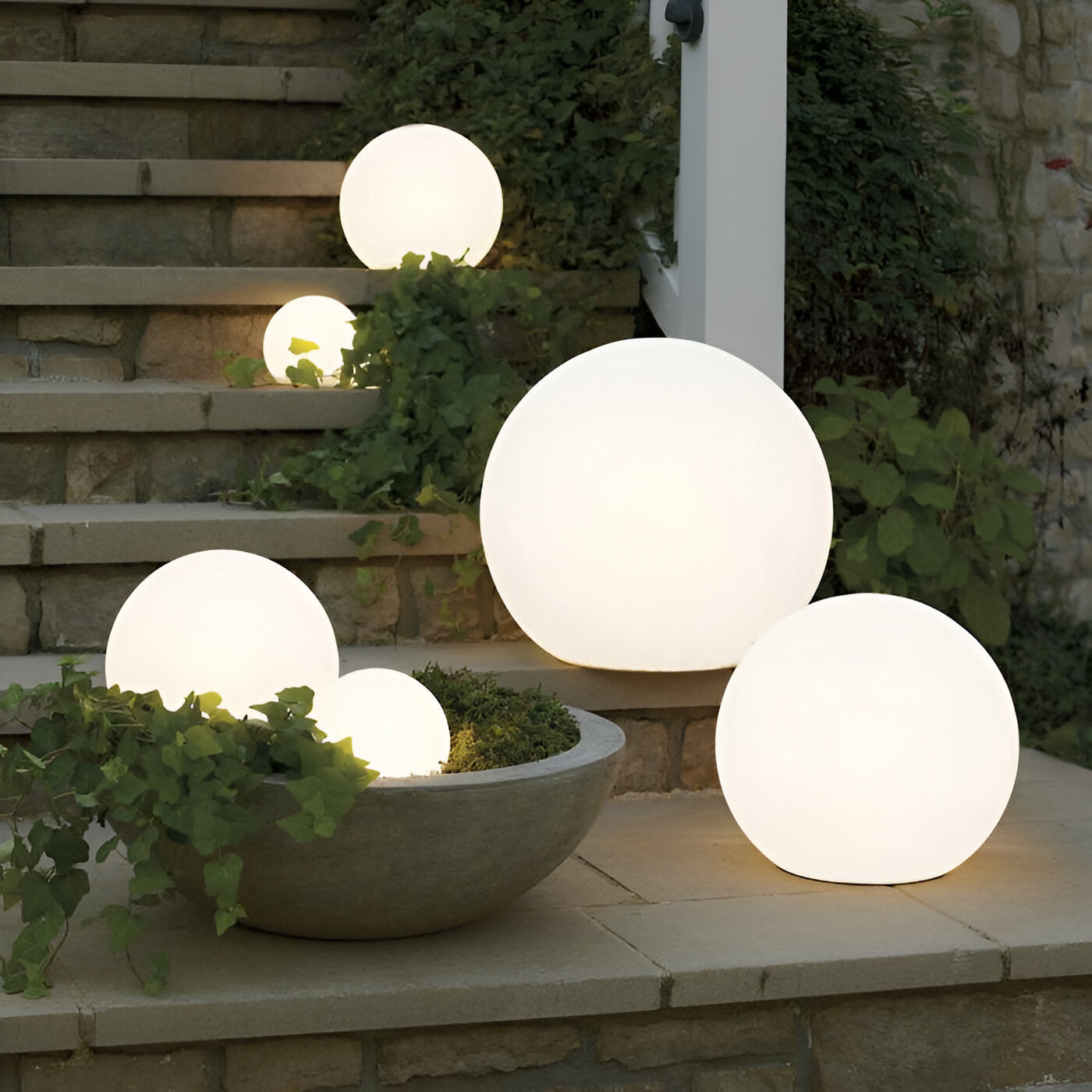 LED Udendørs Dekoration – Vandtætte Flydende Kugler Vandtætte flydende bolde Tech Butik