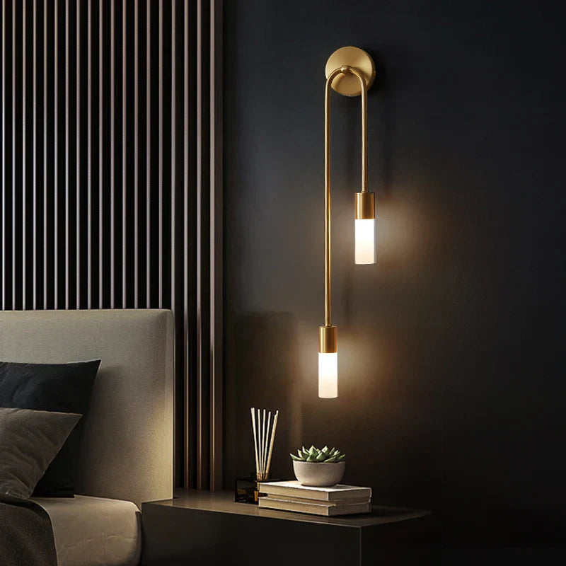 Minimalistisk Guld-Sort Væglampe – Stilfuldt Indendørs Accentlys Lamps & Lighting Tech Butik