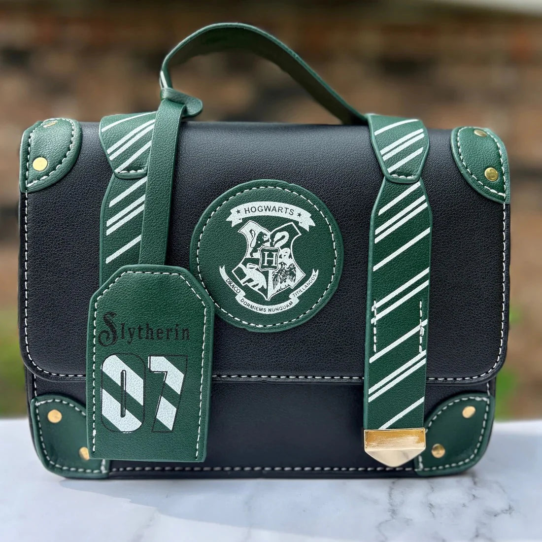 Stilfuld Skuldertaske – Håndlavede Accessories med Vintage-Inspiration Håndtasker Tech Butik Slytherin Mini