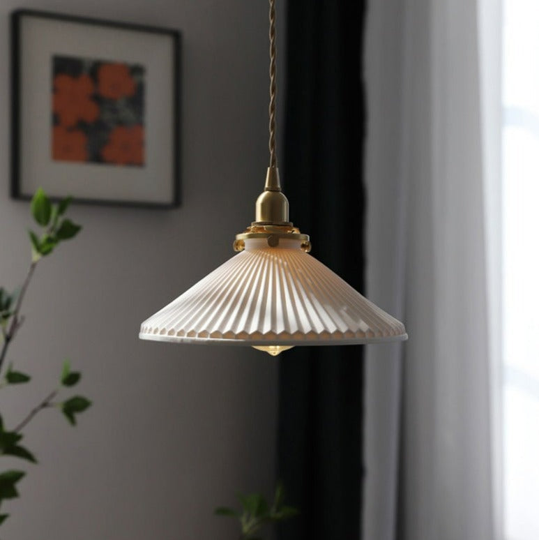 Skandinavisk Inspireret Hvid Pendellampe med Justerbar Længde Pendellampe Tech Butik