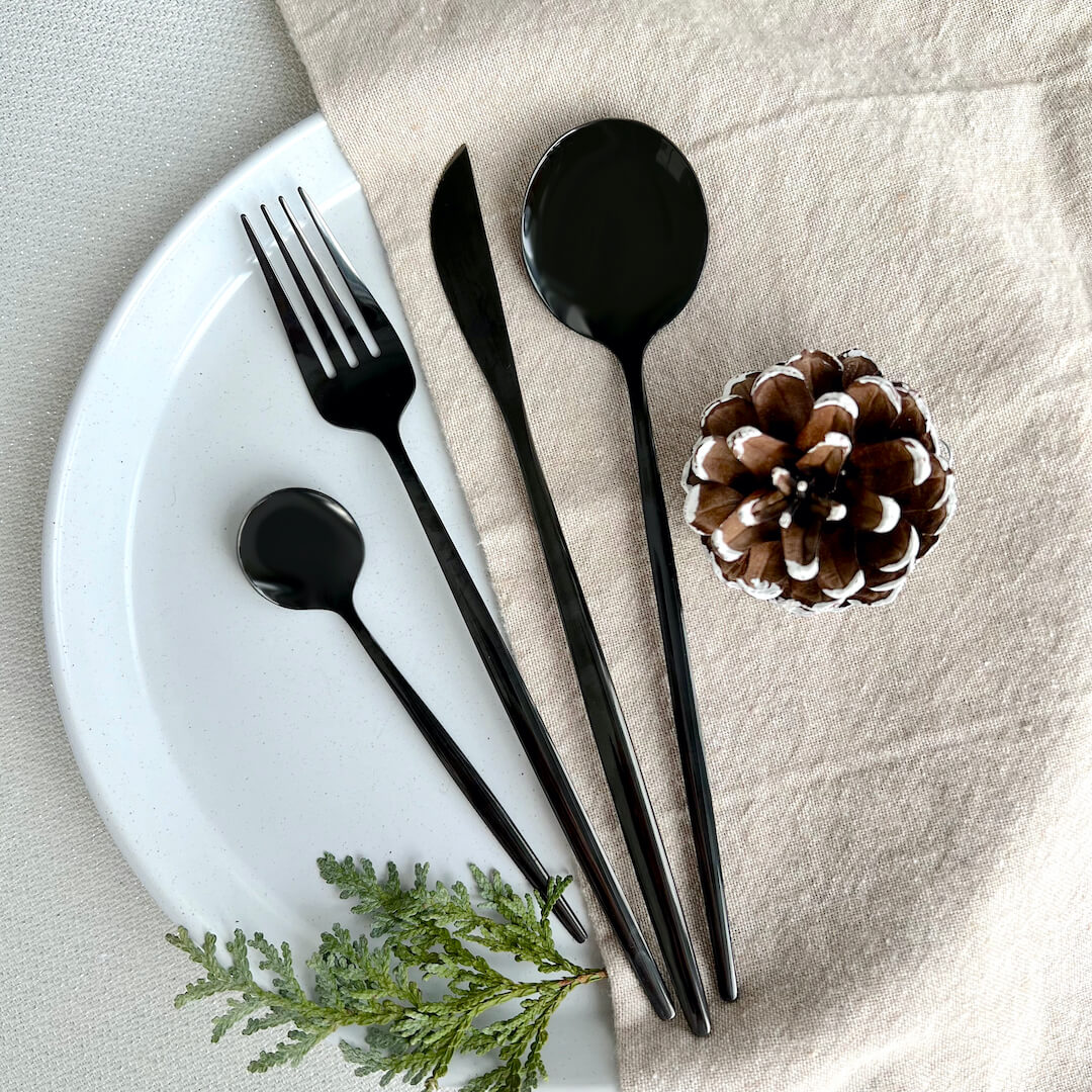 Minimalistisk Sort Bestiksæt – Holdbare & Chic Spiseredskaber Flatware Tech Butik