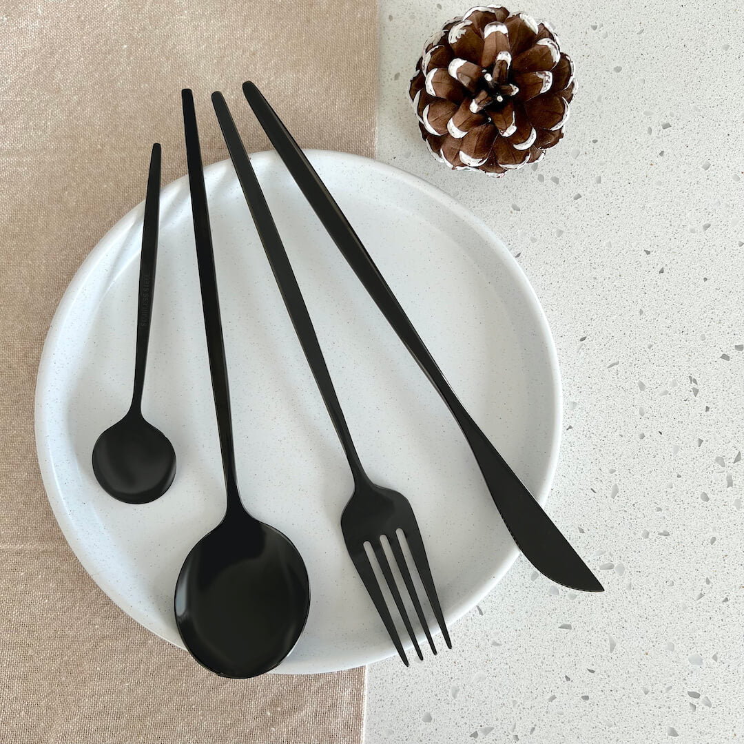 Minimalistisk Sort Bestiksæt – Holdbare & Chic Spiseredskaber Flatware Tech Butik