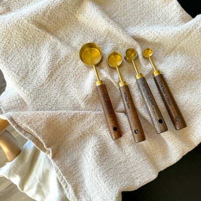 Rustikt Træ Målebestsik Sæt – Målebægre & Måleskeer til Præcis Madlavning Measuring Tools Tech Butik