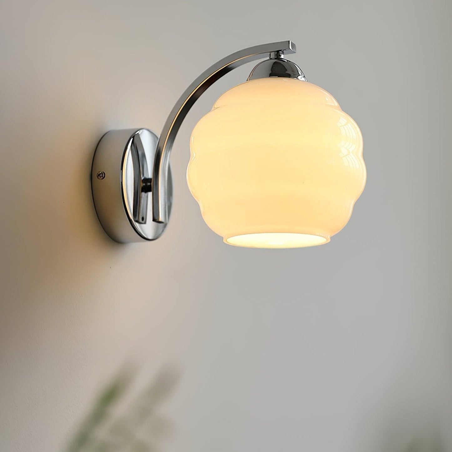 Klassisk Vintage Væglampe med Buet Glas Væglamper Tech Butik Krom+beige
