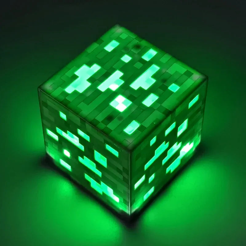 Diamantsværd Lygte – LED-lampe til gamere & Minecraft-fans Lamper Tech Butik Emeraldblok