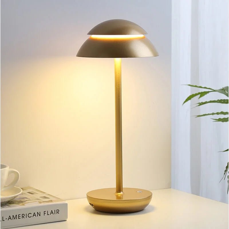 Lysende Prestige Lampe med Justerbart Varmt Lys Bordlampe Tech Butik Guld
