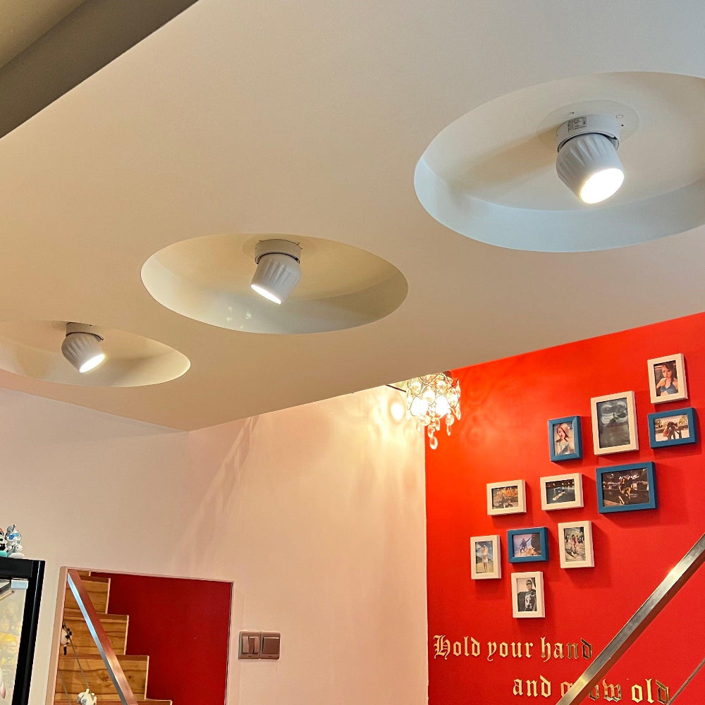 Minimalistisk Loftspot med Drejeligt Hoved Spotbelysning Tech Butik