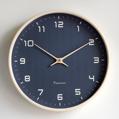 Minimalistisk analog vægur til moderne interiører Ure Tech Butik Stil B