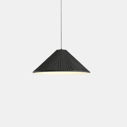 Moderne Hat-vedhængslampe i Harpiks til Stilfulde Rum Hængelamper Tech Butik Sort Dia 21cm x H 9cm Varm hvid