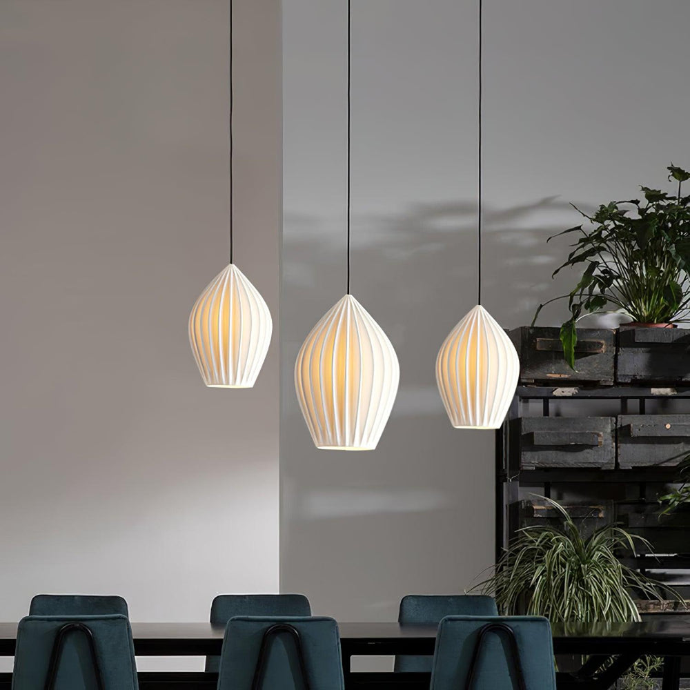 Moderne Keramisk Loftslampe med Rillede Skærm Hængelamper Tech Butik