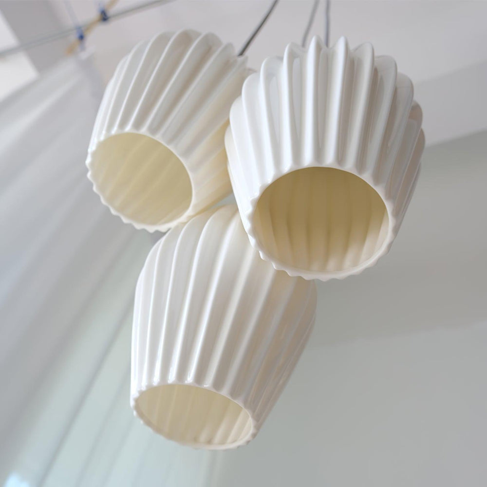 Moderne Keramisk Loftslampe med Rillede Skærm Hængelamper Tech Butik
