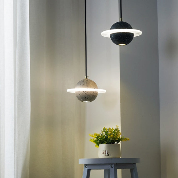 Moderne LED Pendel med Planetformet Design Hængelamper Tech Butik