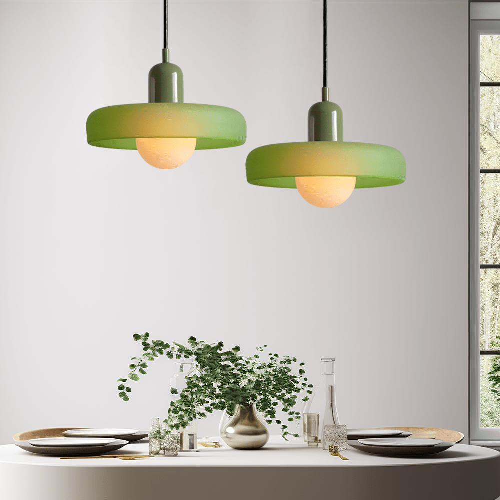 Moderne Pendel i farvet glas
