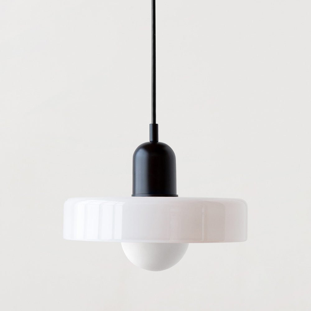 Moderne Pendel i farvet glas