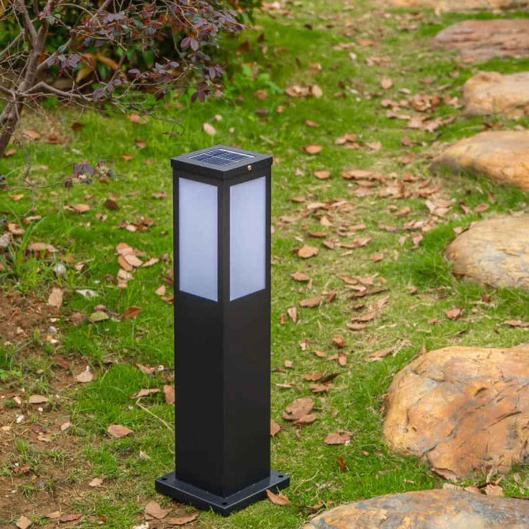 Moderne Udendørs Solcellelampe med Kraftig LED Belysning Udendørs lys Tech Butik