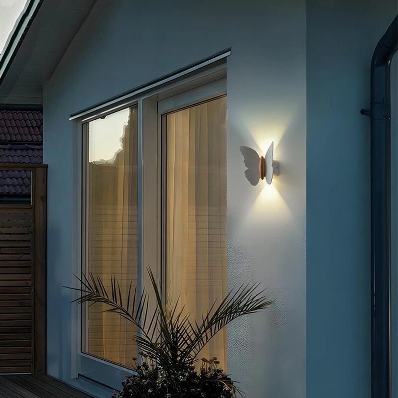 Moderne Udendørs LED Væglampe med Sommerfugleform Væglamper Tech Butik