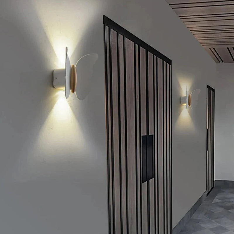Moderne Udendørs LED Væglampe med Sommerfugleform Væglamper Tech Butik