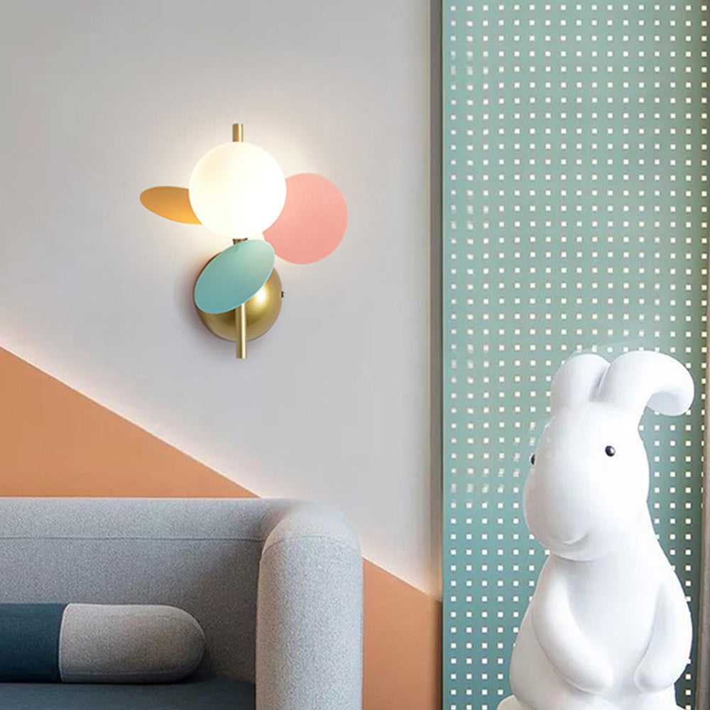 Moderne Væglampe med Bladformet Design og Bløde Farver Væglamper Tech Butik
