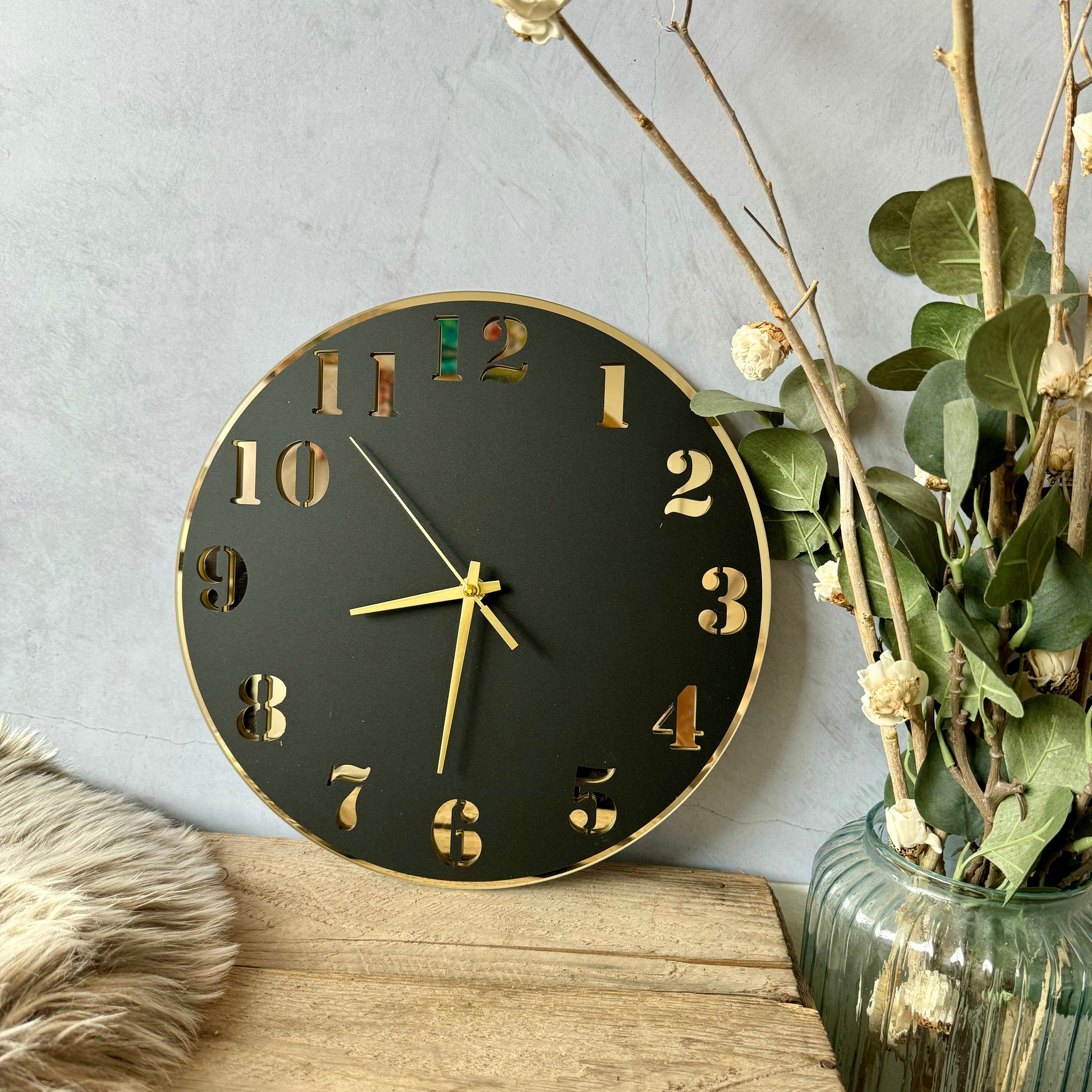 Moderne Vægur i Mat Sort med Spejl-Akryl – Stilfuldt Ur til Stuen Vægure Tech Butik