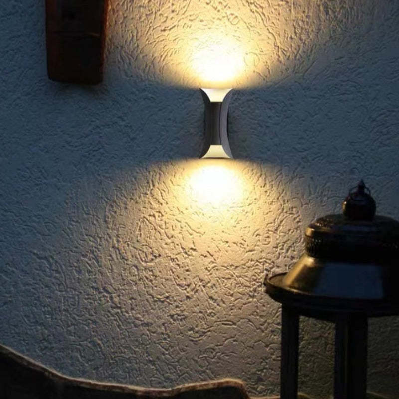 Moderne Vandtæt LED Væglampe til Udendørs og Indendørs Brug Lamp Tech Butik