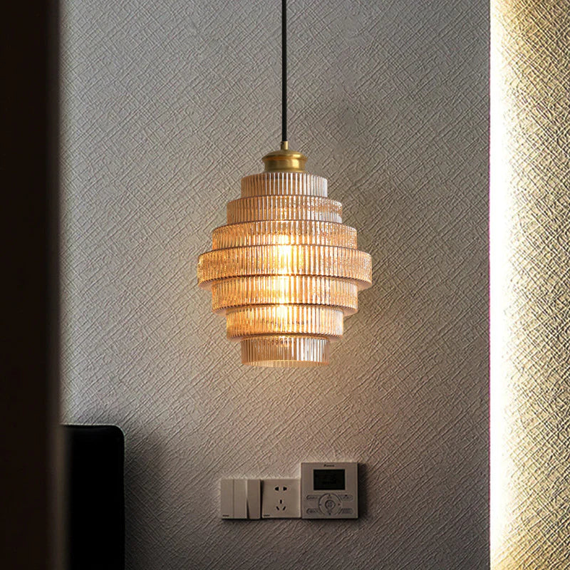Moderne messingfarvet glaspendel i flaskedesign Hængende lampe Tech Butik