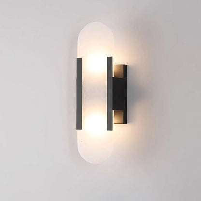 Moderne væglampe med geometrisk elegance Væglampe Tech Butik Dia 10cm x H 35cm Sort