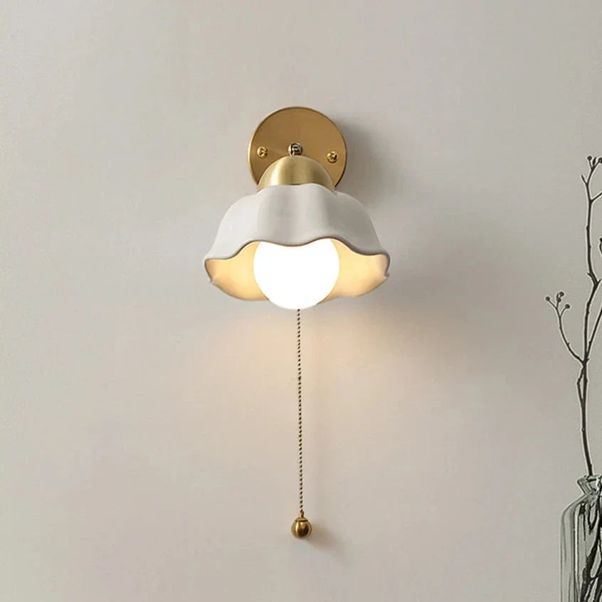 Nordisk Keramisk Væglampe med Bølgeformet Design Væglamper Tech Butik