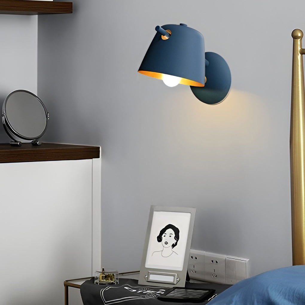 Nordisk Mat Væglampe i Metal med Hatinspireret Design Væglamper Tech Butik