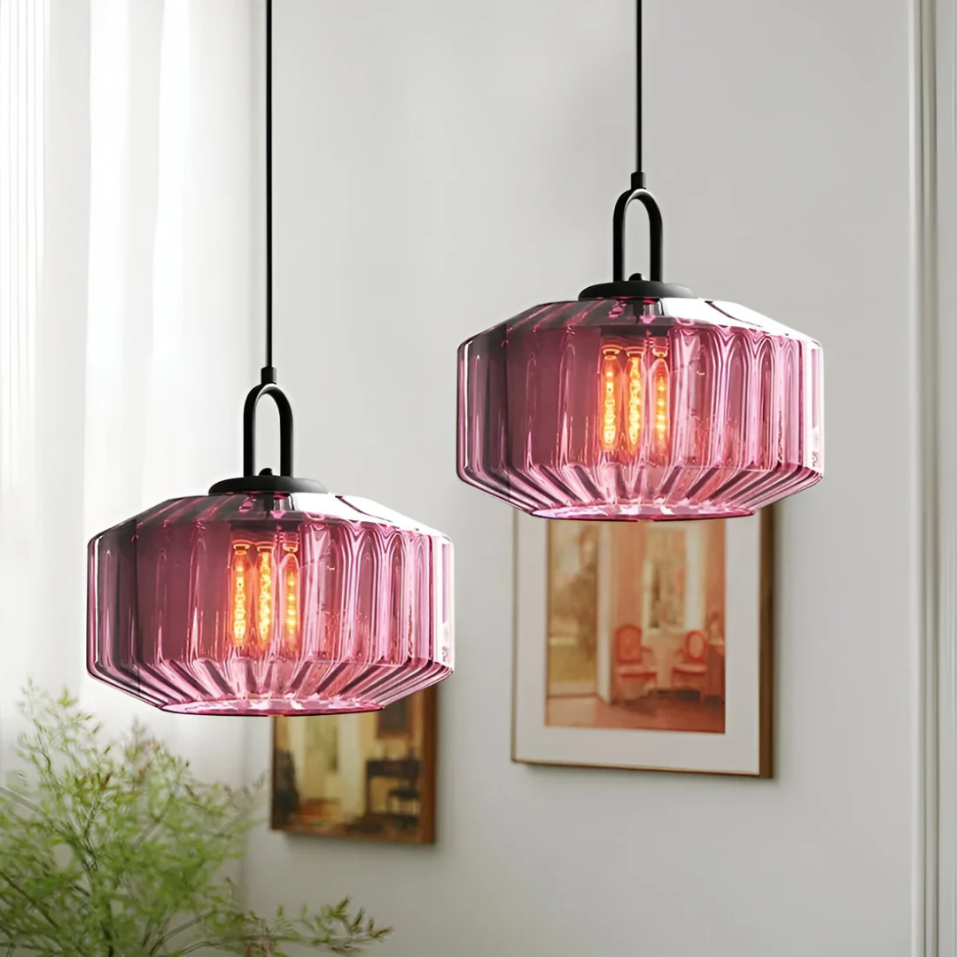 Elegant Pendellampe Retro Glaselegance i Varme Toner Belysning Tech Butik Lilla