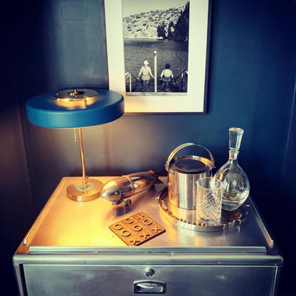 Revolve bordlampe – moderne design til stilfuld og funktionel belysning Table lamp Tech Butik