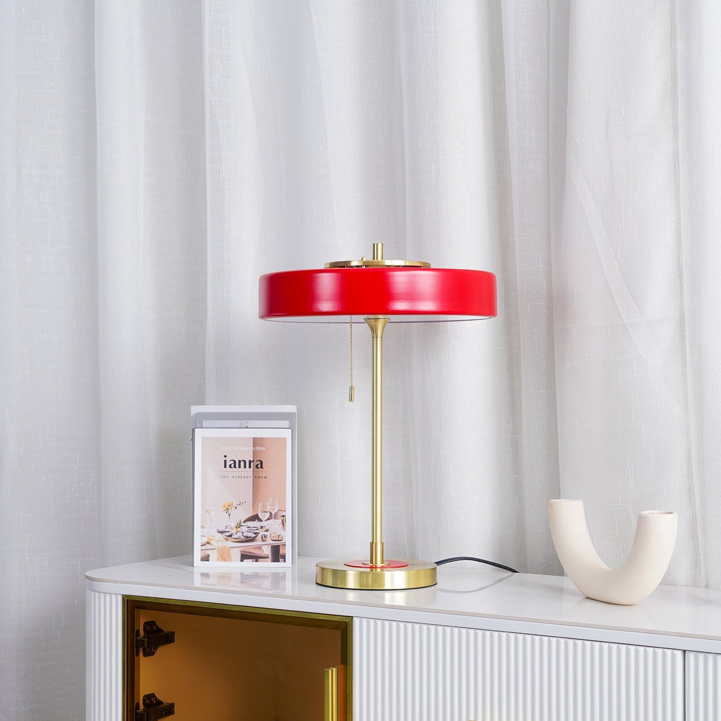 Revolve bordlampe – moderne design til stilfuld og funktionel belysning Table lamp Tech Butik