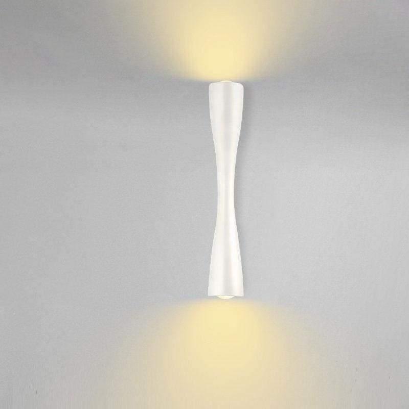 Slank LED Væglampe med Moderne Udtryk Væglamper Tech Butik Hvid