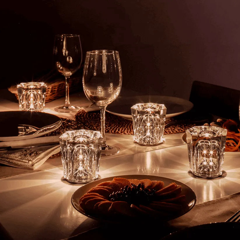 Stilfuld Bordlampe i Gennemsigtigt Glas til Indendørs Belysning GemLight Tech Butik