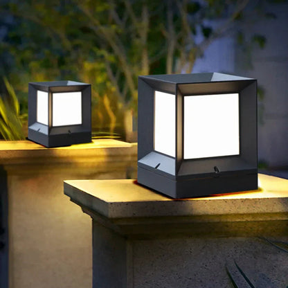 Stilfuld Udendørs Standlampe – Sikker og Indbydende Belysning Udendørs belysning Tech Butik B - 15x15x19 cm Varm Hvid 3000K