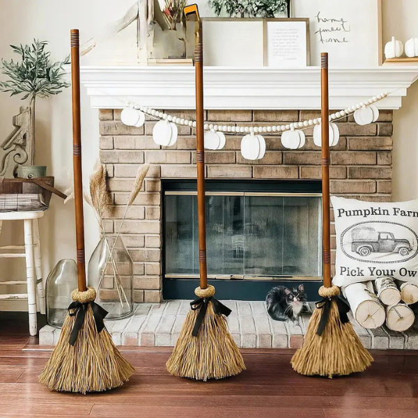 Magisk Flydende Heksekost – Lydaktiveret Halloween-animation Home & Decor Tech Butik