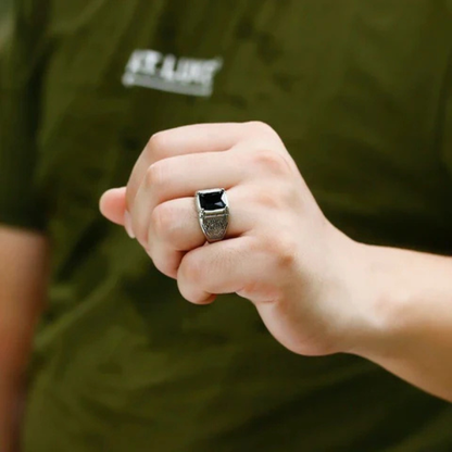 Sølv Åben Ring – Iøjnefaldende Sort Krystal Accent Jewelry Tech Butik