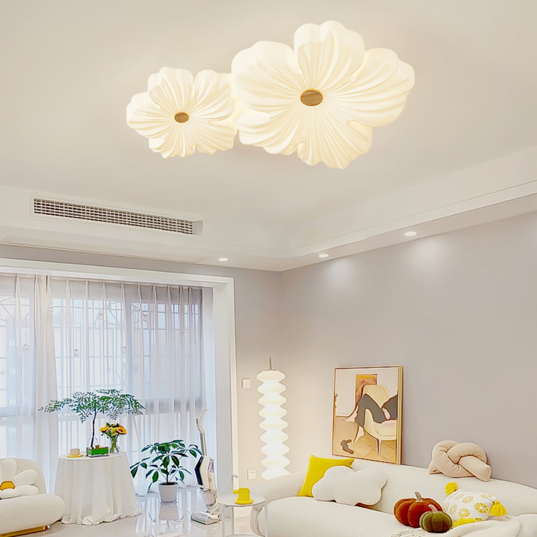 Creme Blomster Loftslampe – elegant belysning med floralt præg Ceiling Lamp Tech Butik