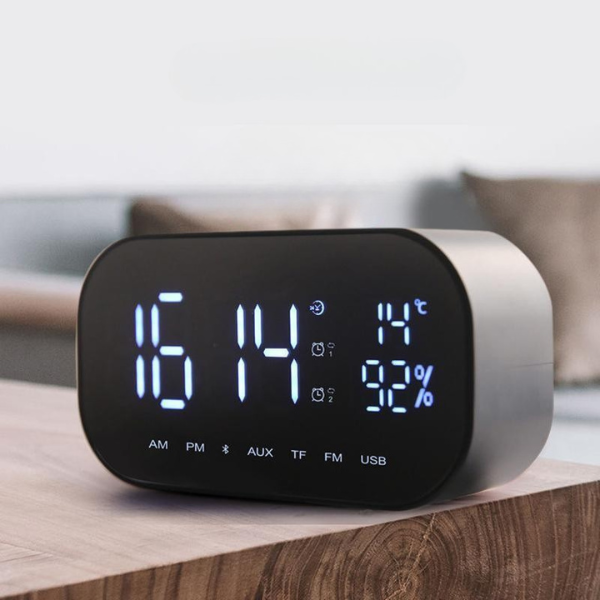 Smart LED Vækkeur – Stilfuldt Digitalur med Smarte Funktioner Clock Tech Butik