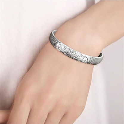 Serenity Lotus Sølvarmbånd – Elegant Smykke der Inspirerer Indre Fred Jewelry Tech Butik