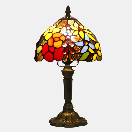Tiffany-inspireret bordlampe i farvet glas til et levende arbejdsmiljø Bordlampe Tech Butik A