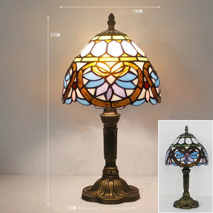 Tiffany-inspireret bordlampe i farvet glas til et levende arbejdsmiljø Bordlampe Tech Butik G