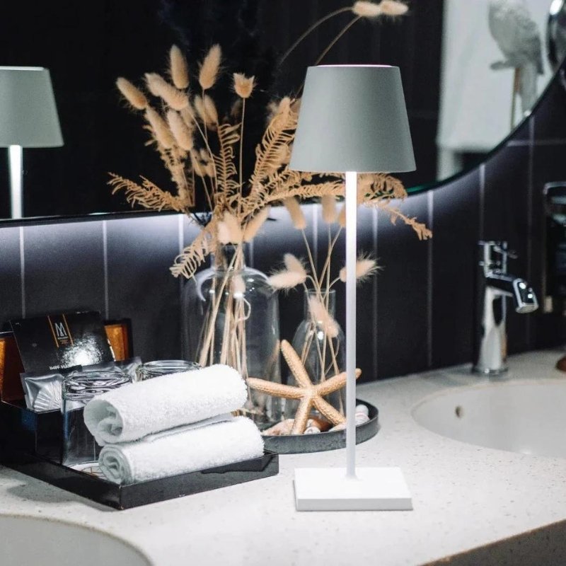 Trådløs LED Bordlampe med Justerbar Lysstyrke Bordlampe Tech Butik