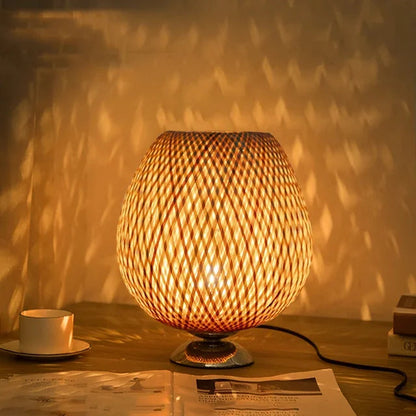 Vintage bambusbordlampe til varm og hyggelig belysning Bordlampe Tech Butik