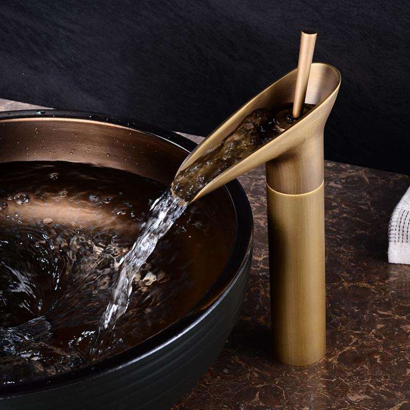 Vandfald Antik Vandhane – Elegant Messing Håndvaskblander Tech Butik
