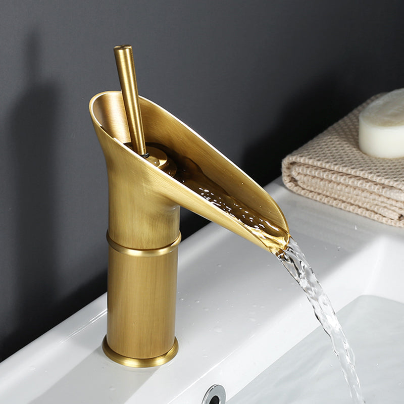 Vandfald Antik Vandhane – Elegant Messing Håndvaskblander Tech Butik