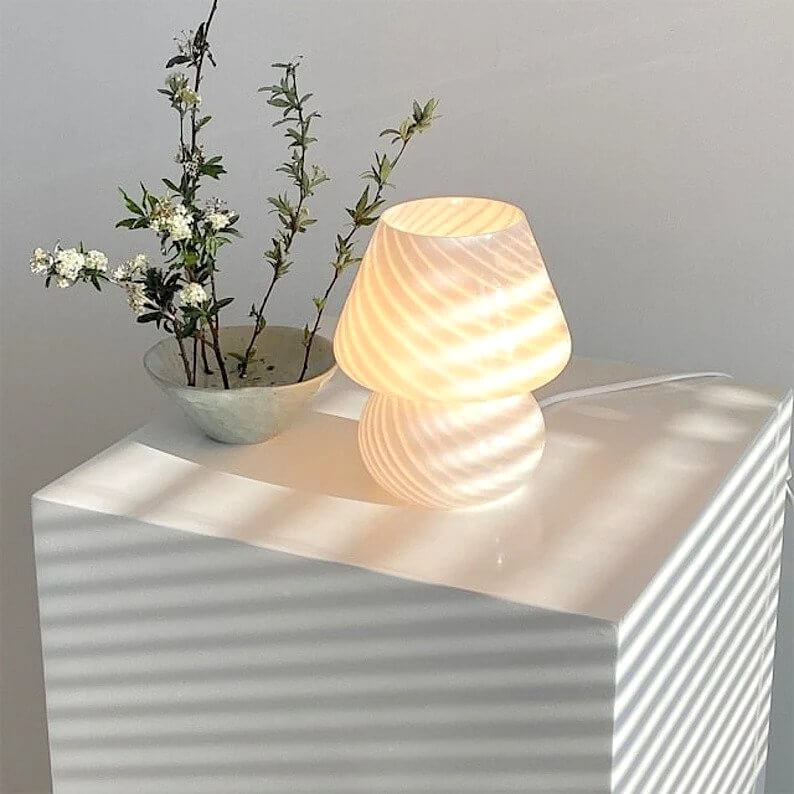 Moderne Bordlampe i Svampeform – Hyggelig og Dekorativ Belysning Lamps Tech Butik