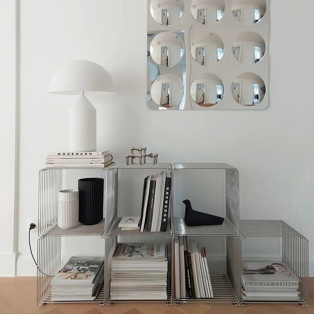 Moderne Minimalistisk Metal Flydende Hylde – Elegant og Pladsbesparende Opbevaringsløsning Shelf Tech Butik